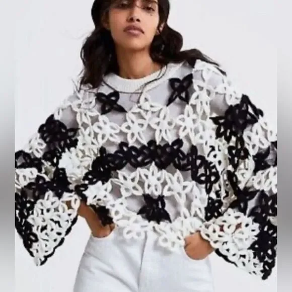 Zara Limited Edition Black White Women's Floral Crochet Sweater Boho Festival - Picture 3 of 16